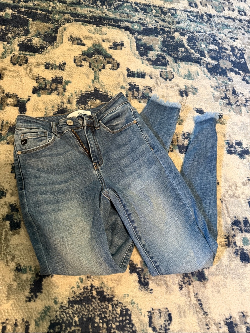 Kancan Skinny Jeans- Junior size 1 - frayed hem - soft denim